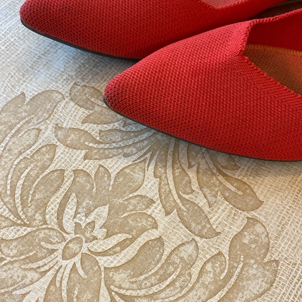 Rothy's Red Pointed Toe Flats with Blue Trim size 9 (fit like 8) run small - Picture 4 of 8